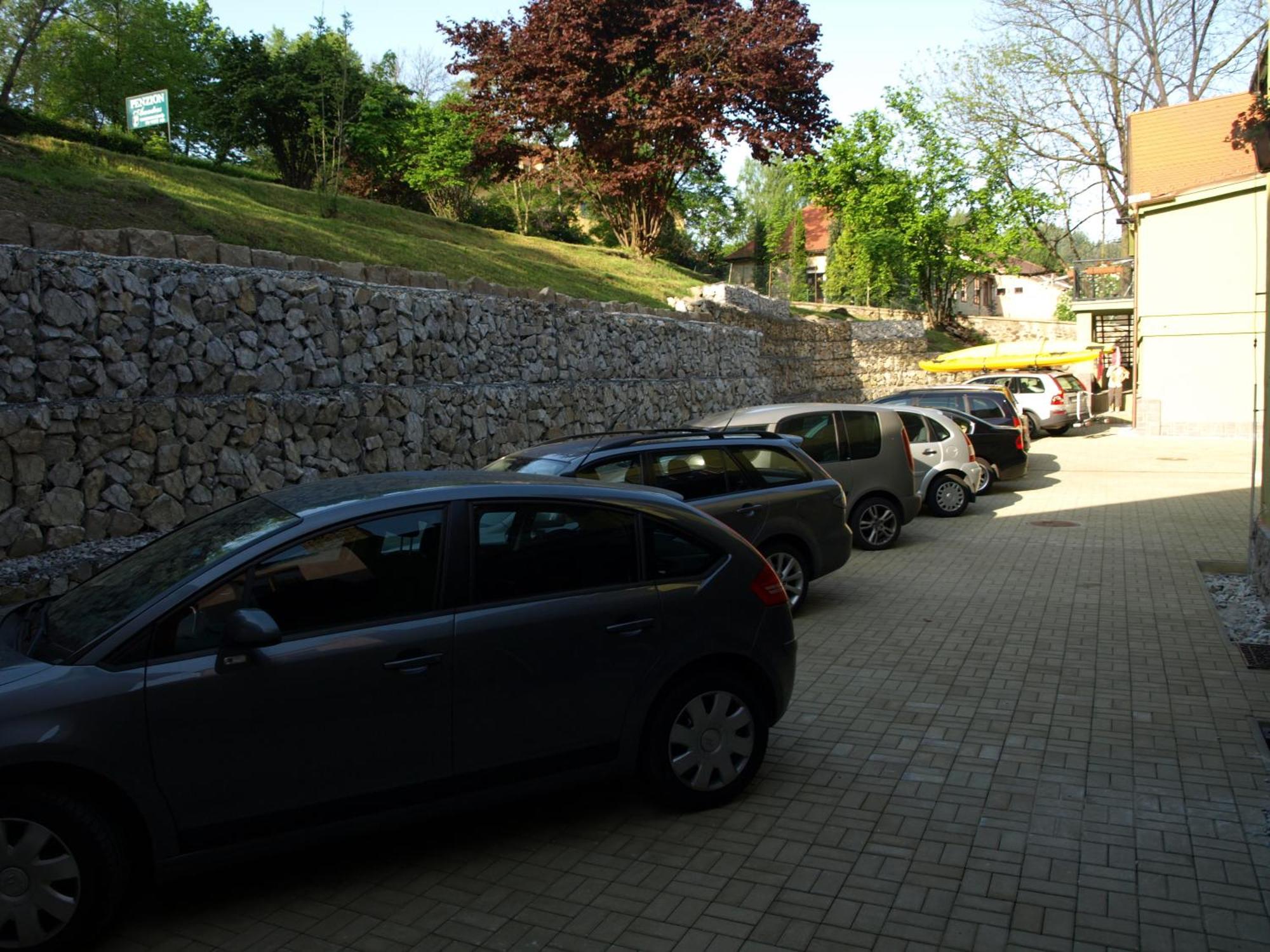 Pension Amadeus & Apartments Чески-Крумлов Экстерьер фото